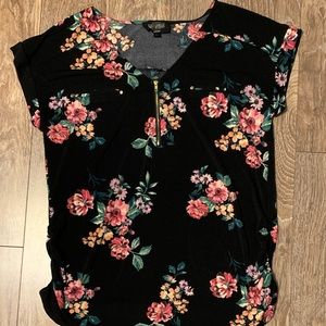 Maternity floral blouse